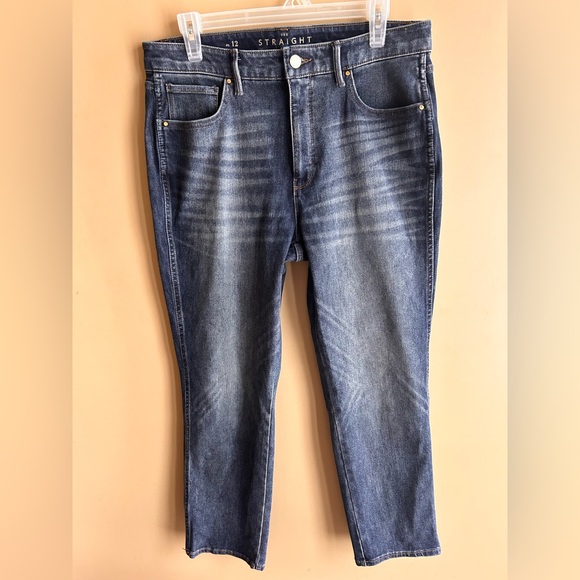 ✌️4 for $20✌️ White House / Black market cropped jeans - Picture 9 of 16